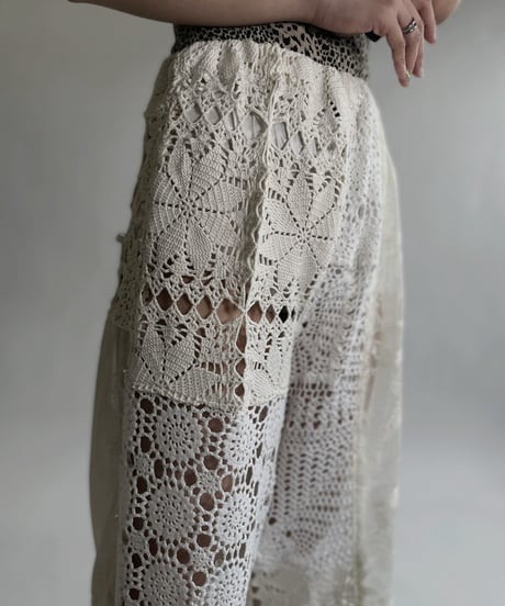 【RE;CIRCLE】 RE Crochet Lace Patchwork Pants / 220526-021