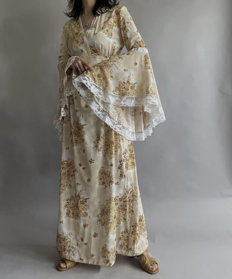 【USED】 Flower Pattern Flare Sleeve  Poly One-piece / 230506-026
