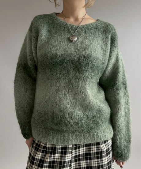 【USED】 Gradient Color Knit / 260117-014