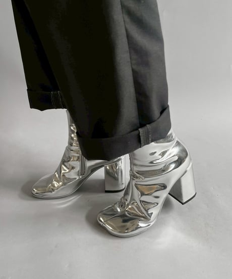 【USED】 MM6 Maison Margiela Silver Metallic Boots / 251027-004