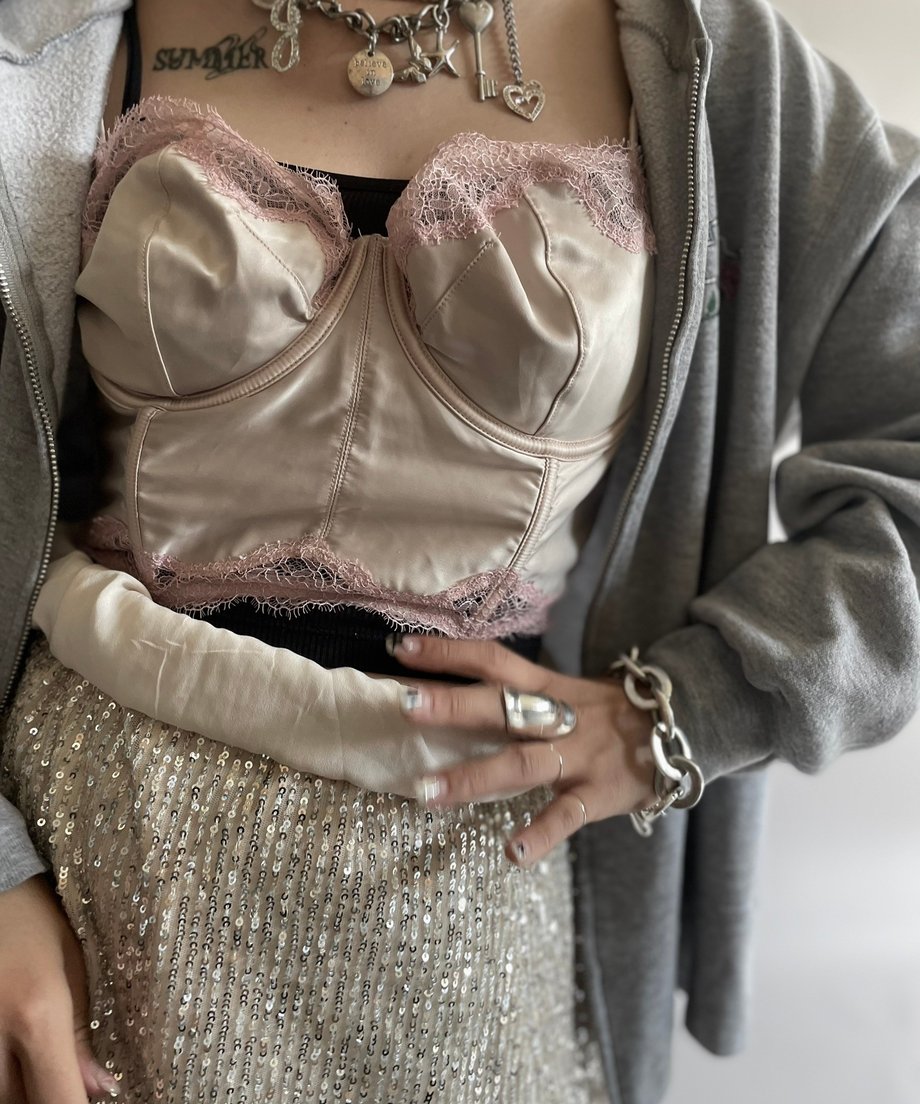 66e00c2a16b7bc02b7cb25fb