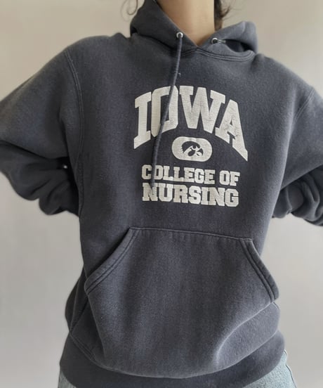 【USED】  'IOWA College of Nursing' Hoodie / 220917-008