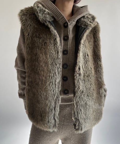 【USED】 Fake Fur Vest /250104-031