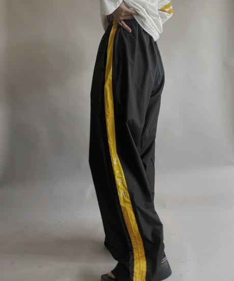 【USED】 Nike Nylon Line Pants / 230422-015