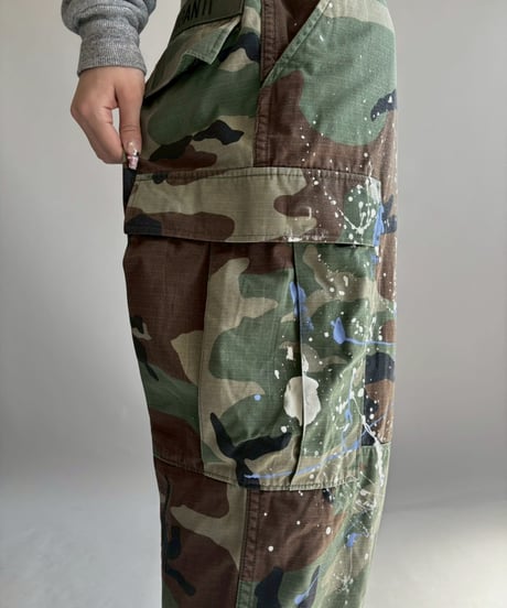 【USED】 Military Camouflage Painted Cut off Shorts / 251108-016
