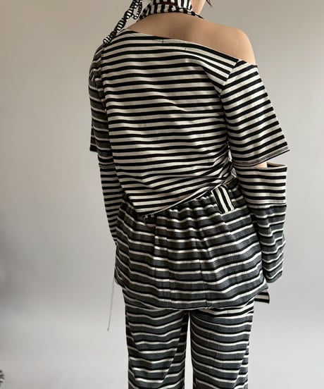 【RE;CIRCLE】 RE Border Off Shoulder Top /  250529-017