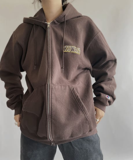 【USED】  Champion 'Kuwait' Zip-Up Hoodie / 220917-020