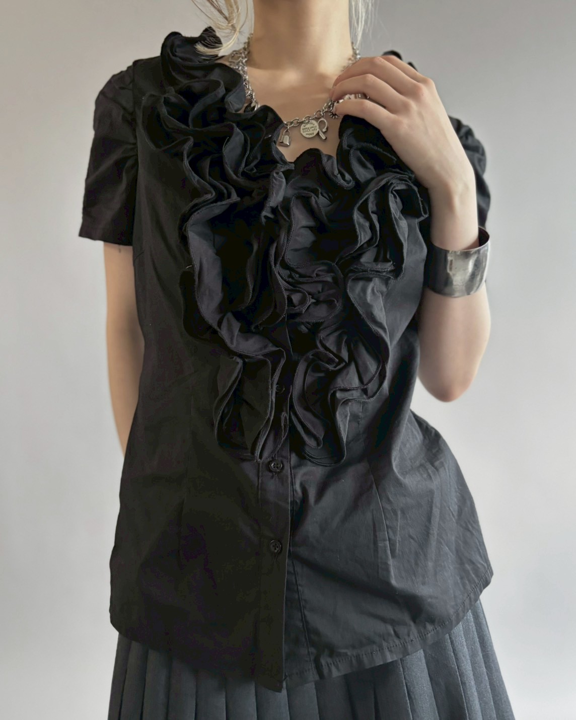 USED】 Frill Blouse / 260622-020 | THE TINY SHO