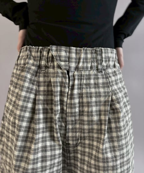 【USED】 194 Zip Design Nylon Shorts /260307-011