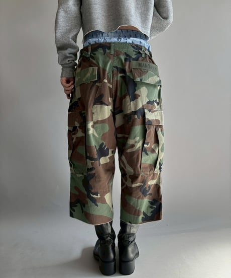 【USED】 Military Camouflage Painted Cut off Shorts / 251108-016