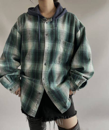 【USED】 Ombre Check Flannel Hoodie Shirt/ 231014-024