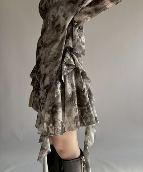 【USED】 Sheer Asymmetry Design Top /251206-021