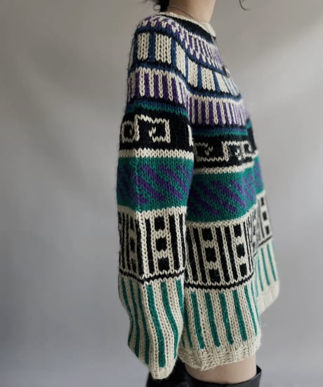 【USED】 Acrylic 100% Patterned Hand Knit Top 231209-008