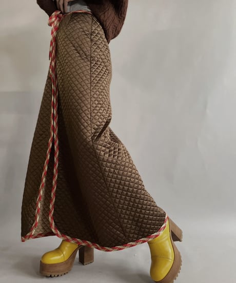 【USED】 Vanity Fair Zipped Quilting Long Skirt / 221210-023