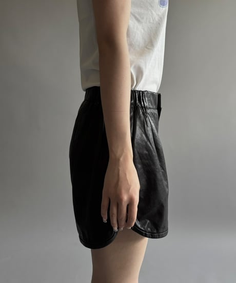 【USED】 Leather Shorts / 250913-003