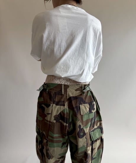 【USED】 Fruit of the Loom Person Print T-Shirt / 250719-011