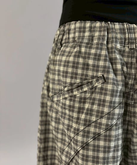 【USED】 194 Zip Design Nylon Shorts /260307-011