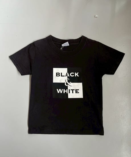 【USED】 RESIZED MADE in USA 90s GILDAN Black&White T-Shirt / 250830-011
