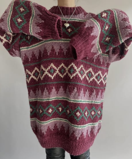 【USED】 Made in Ecuador Wool 100% Knit Top 231209-010