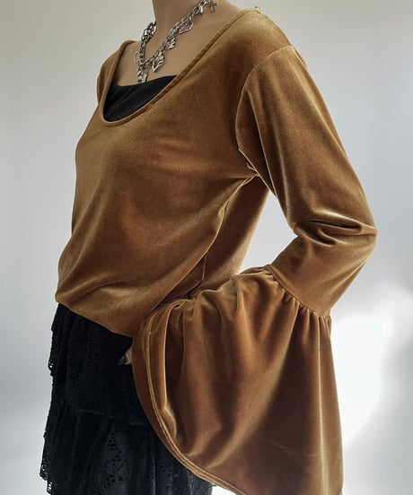 【USED】  Velour Flare Sleeve Top /250111-017