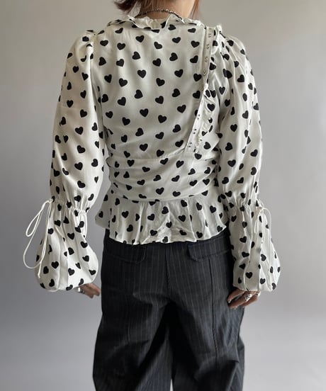 【USED】 Heart Patterned Design Top /241006-020
