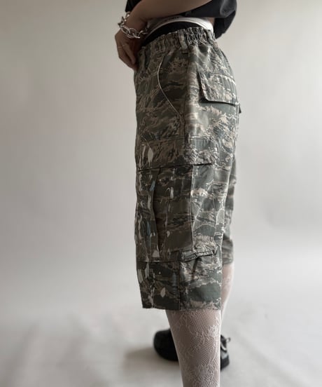【USED】 Military Camouflage Painted Cut off Shorts  / 250614-023