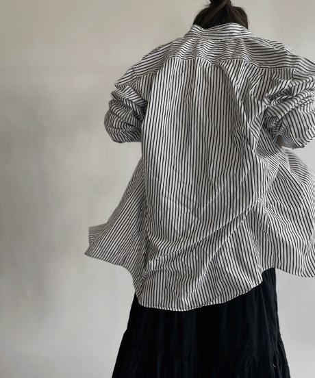 【RE;CIRCLE】 RE Collarless Striped Shirt / 220609-005