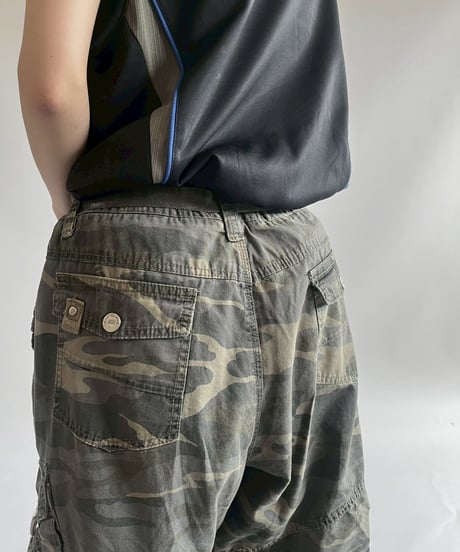 【USED】 Camouflage Wide Cargo Shorts /250712-014