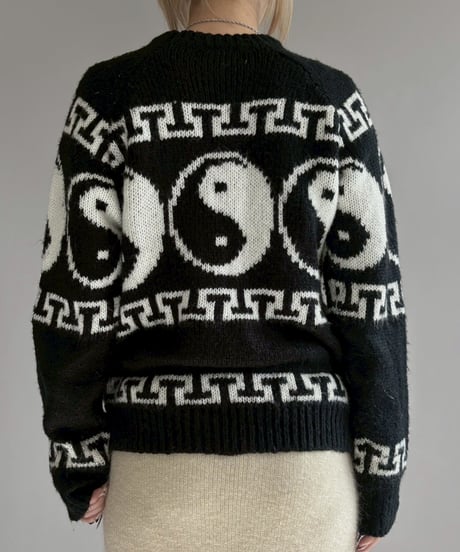 【USED】 Yin-yang Pattern Knit / 251227-005