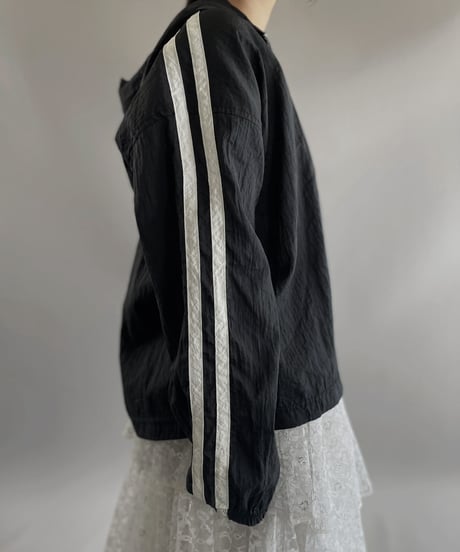 【USED】 Nylon Pullover  Line Top / 231021-028