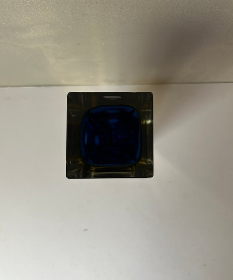6777bf3e52c008431515d7f8