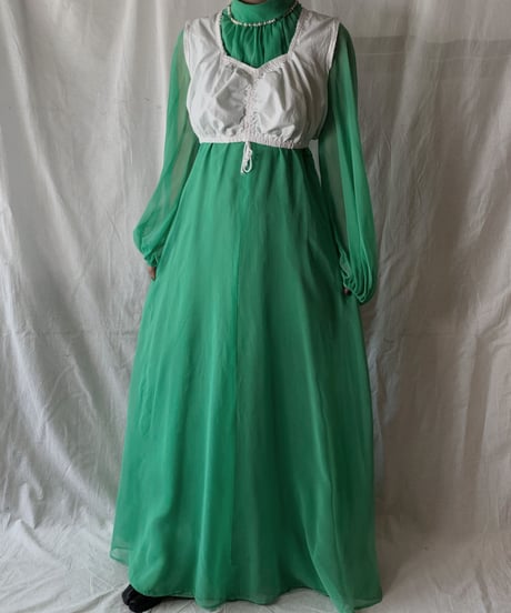 【USED】  White Cotton Tyrol Blouse/210407-022