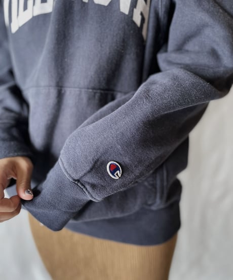 【USED】  Champion Reverse Weave Hoodie VILLANOVA/210902-015