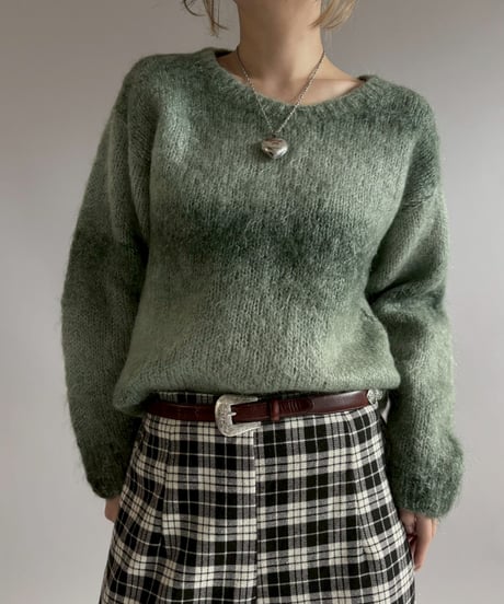 【USED】 Gradient Color Knit / 260117-014