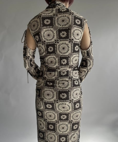 【USED】 Flower Patterned Sleeve Convertible Tight Long One-Piece /241130-003