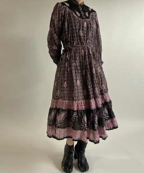 【USED】  Paisley Pattern Lame Long One-Piece /250301-017