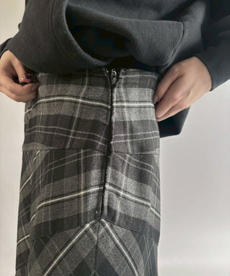 【USED】 Plaid Skirt / 251220-014