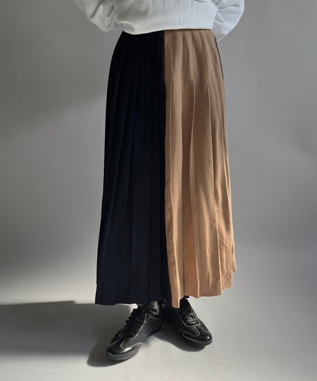 【USED】 Docking Pleats Skirt/250118-016