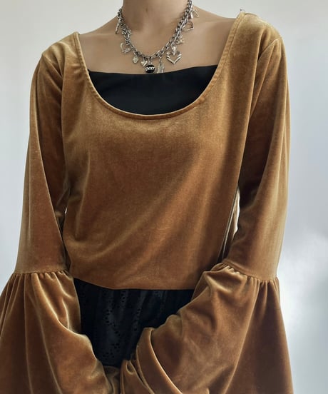 【USED】  Velour Flare Sleeve Top /250111-017