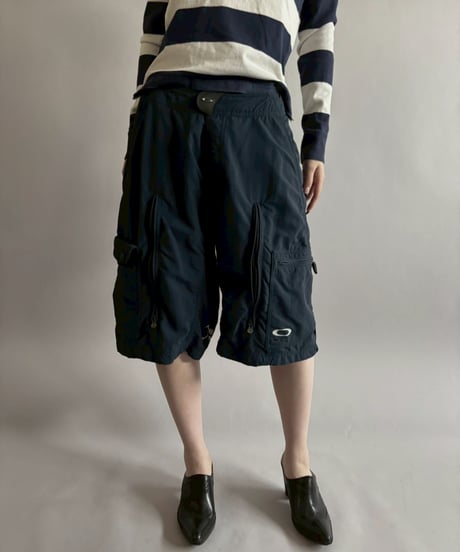 【USED】 Oakley Zip Design Nylon Cargo Shorts /260328-026
