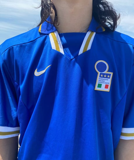 【USED】  Italy National team 1996's Home Game Shirts / 2300515-021