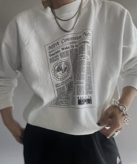 【USED】 Made in USA FRUIT OF THE ROOM News Paper Sweat Top / 231118-027