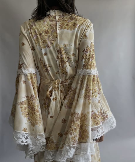 【USED】 Flower Pattern Flare Sleeve  Poly One-piece / 230506-026