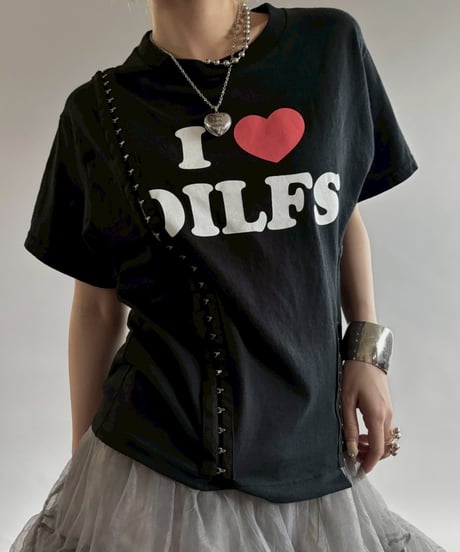 【RE;CIRCLE】 RE Hock Tape T-Shirt  / 250828-009