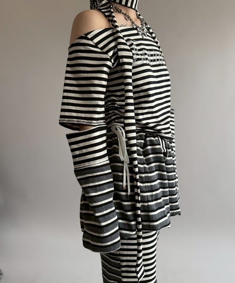 【RE;CIRCLE】 RE Border Off Shoulder Top /  250529-017