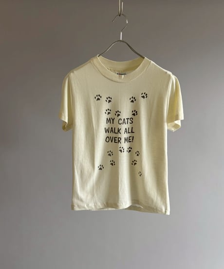 【USED】 RESIZED MADE in USA Hanes MY CATS WALK ALL OVER ME! T-Shirt / 260627-021
