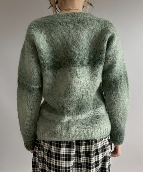 【USED】 Gradient Color Knit / 260117-014