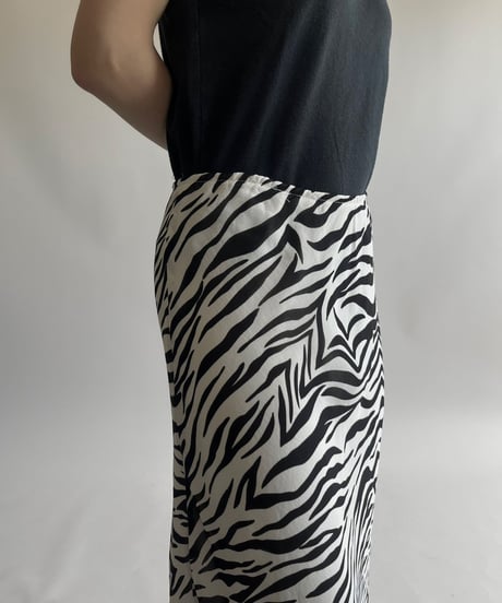 【USED】 Zebra Pattern Long Skirt /250426-016