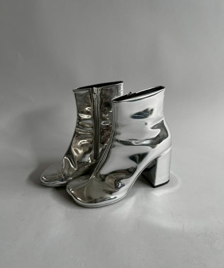 【USED】 MM6 Maison Margiela Silver Metallic Boots / 251027-004