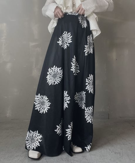 【USED】  Flower Patterned Poly Long Skirt/220220-007
